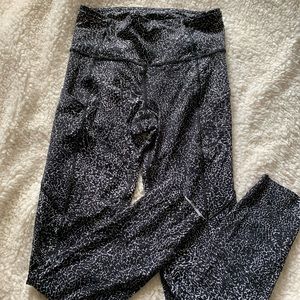 Lululemon leggings!